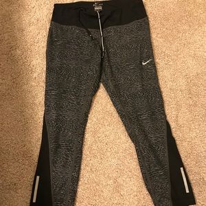 Nike Drifit Capri Leggings